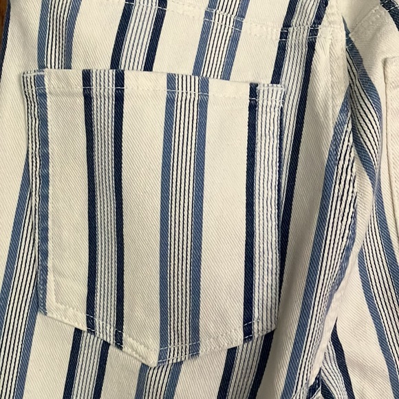 NWT H&M denim striped jeans! 🦋 - Picture 9 of 11
